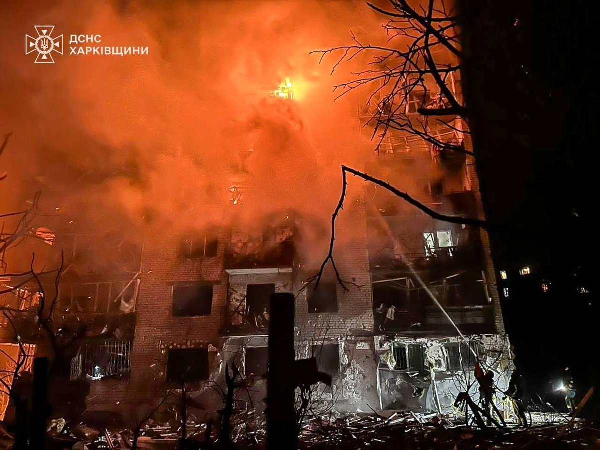 den_kazansky's tweet image. Three people were killed and ten were injured after a Russian missile strike on Balakliya overnight.

There are children among the wounded

Residential buildings and cars were damaged.