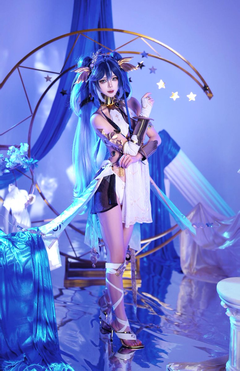 ppxindong's tweet photo. 放一個權威尤諾在這~
#cosplay #鳴潮リーク  #尤諾 https://t.co/vfqXG7mmg1