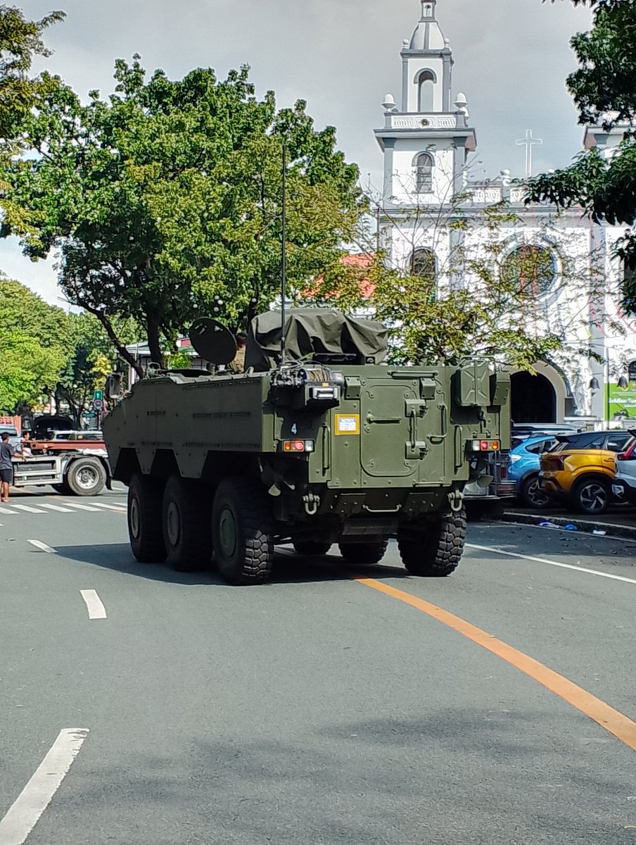 ReHorizon3's tweet image. I took some photos of the Philippine Army (@yourphilarmy 🇵🇭)&apos;s VBTP-MR Guarani 6x6 Wheeled Armored Personnel Carrier (APC) in San Miguel, Manila. The Guarani is being deployed to maintain peace and security to the area. The Army received the 2nd batch of Guarani APCs last Oct 30.