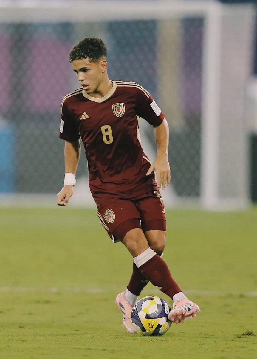 Presentes, apoyando a los nuestros <a href="/SokkerGroup/">Sokker Group®️</a>