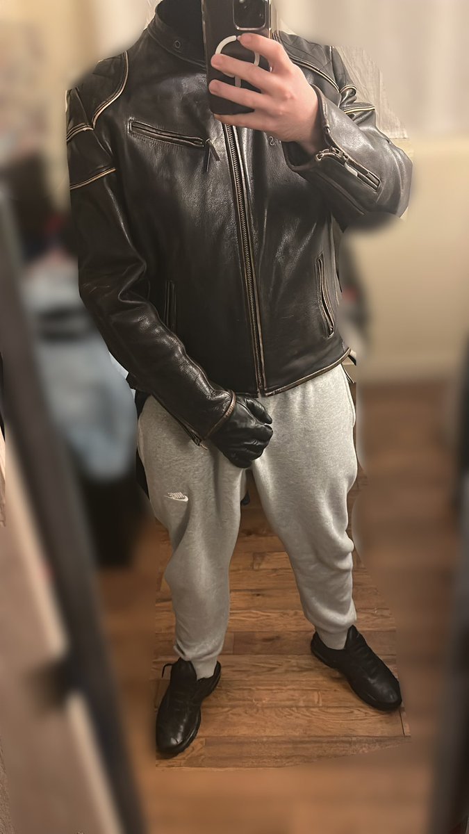 Fr€nchMast€r 1.5K 💵 tweet media