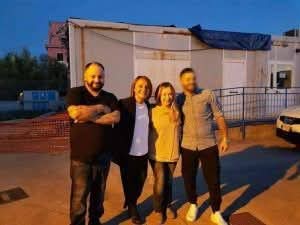 anitablanco3's tweet image. Giorgetta Meloni,e gli Spada.
Gli amici per sempre....