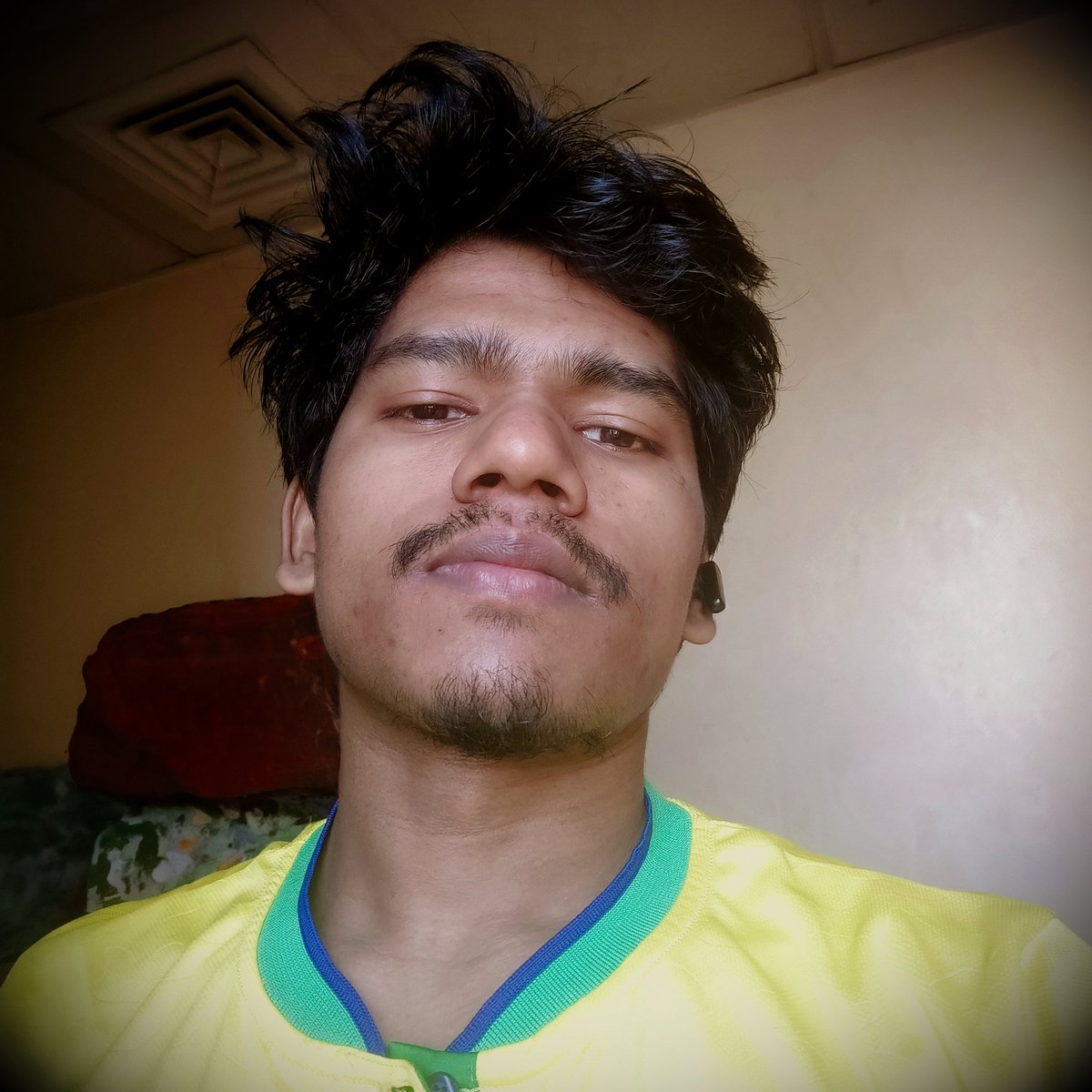 Hi guys 🤗 
 I'm muhib rahat ,😊
 Who are you..?