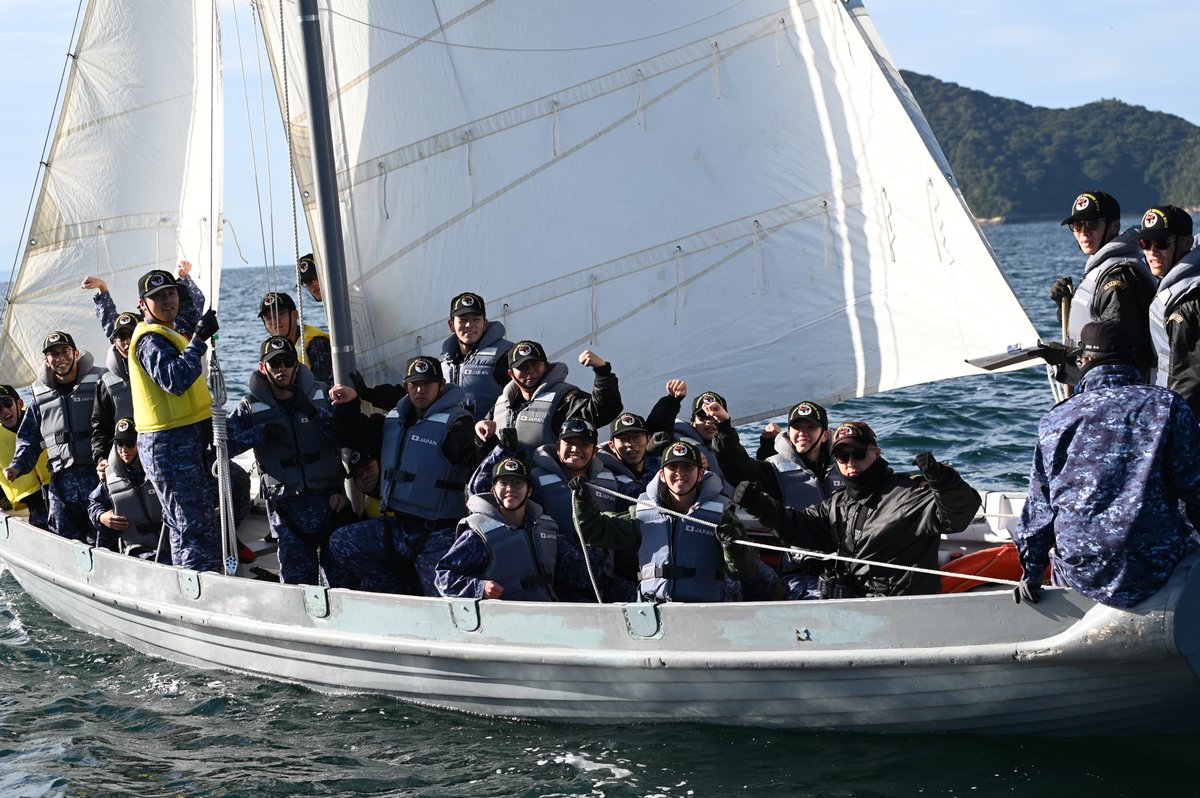 第2学生隊（飛幹課程及び部内課程）は帆走訓練を実施し、幹部候補生