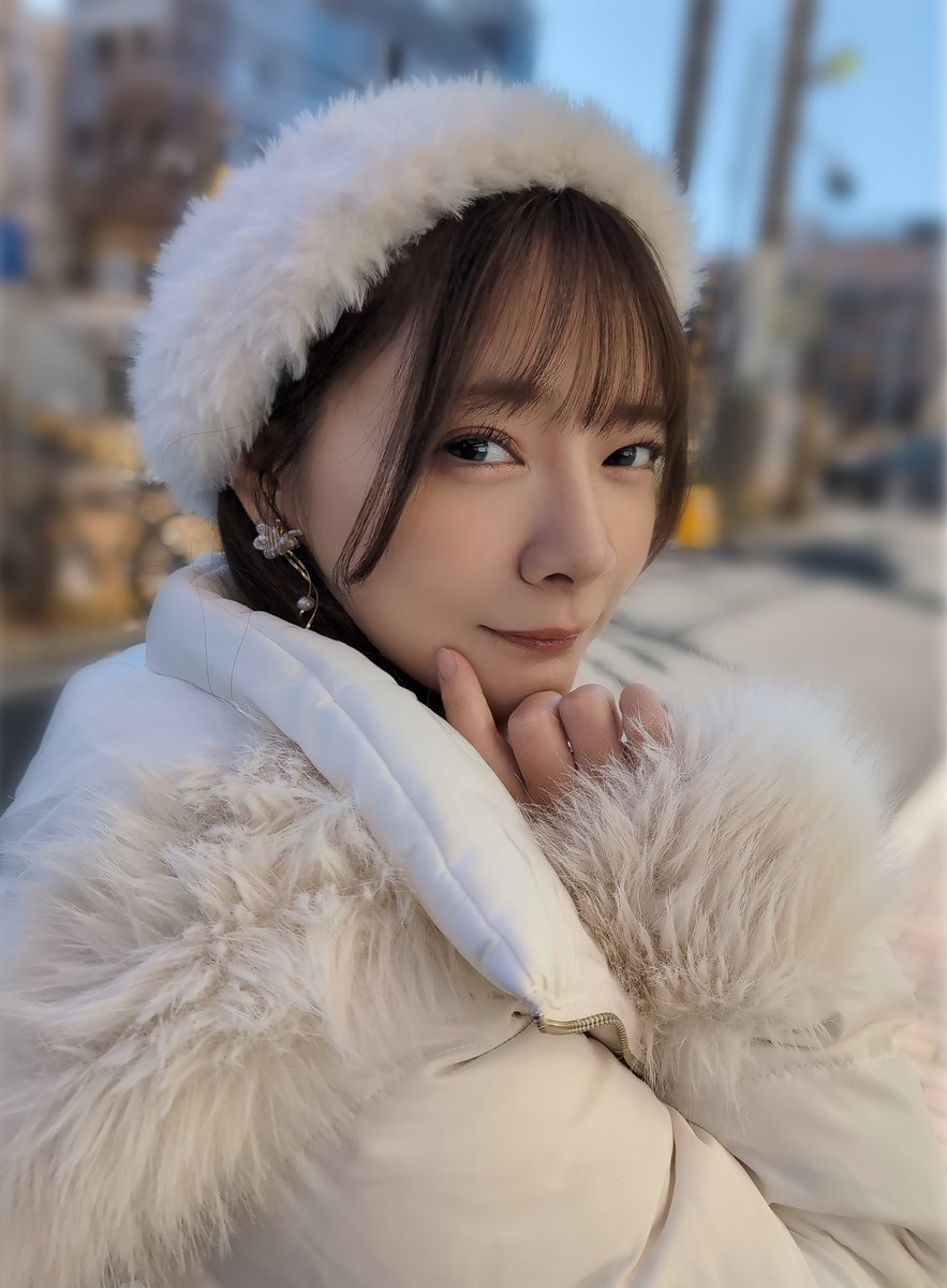 DOC_honmono's tweet image. 寒い日でもみおちゃんとならお外デートしたい❄️
帰ったら牛乳で乾杯...🐮

@ichijyomio
#まいにちDOC