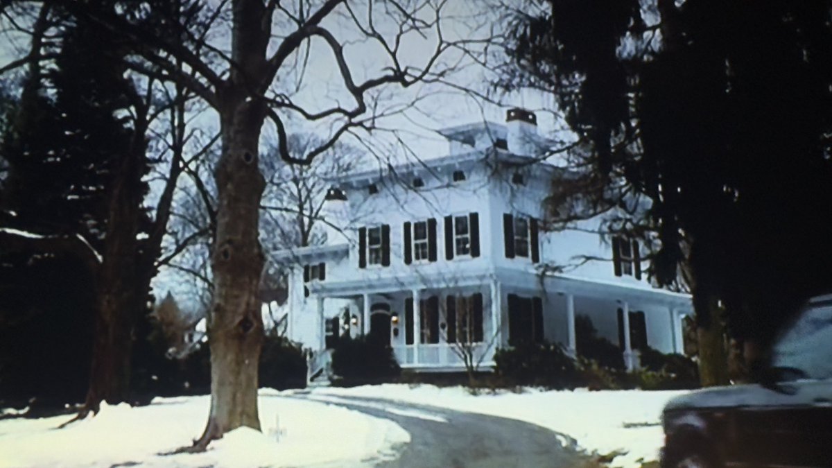 smileitsfree44's tweet photo. Just finished watching my First Xmas movie this season. 
It’s One of my fav’s. 
A little surreal to watch  now that Diane Keaton is gone. 

I Bawl every time I watch it 

#FamilyStone❤️ https://t.co/YULq81kmjC