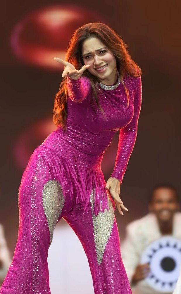 G57FSigagAAIcO7?format=jpg&name=medium