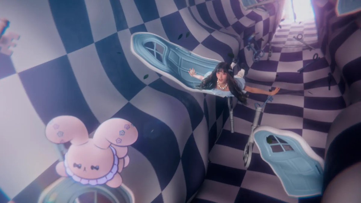 rohafanatic's tweet photo. IROHA IN WONDERLAND https://t.co/13IKkuaL5R