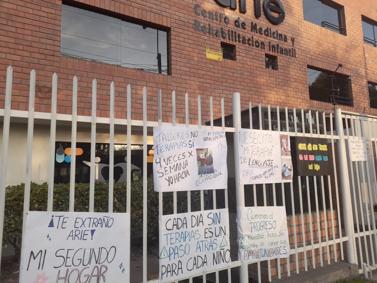 Me arrepiento de haberle dado mi voto a Renovación Popular en la alcaldía de La Molina. Por favor, seleccionen personas con humanidad y políticas realmente pro vida.

Qué impotencia ver a tantos niños que necesitan terapia.

<a href="/Renovacion_Peru/">Renovación Popular</a> <a href="/uceda_lamolina/">Uceda</a> <a href="/fabiolamorales/">Fabiola Ma. Morales Castillo</a>