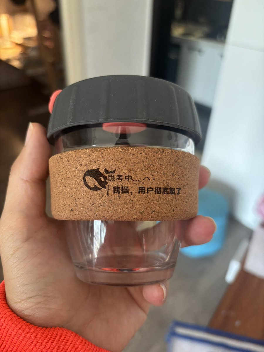 laihj's tweet image. 第一次在淘宝定制杯子，感觉还行，挺还原的