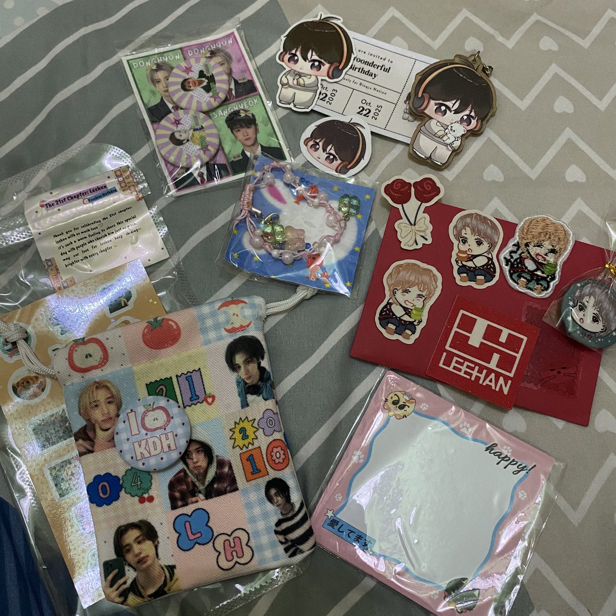 —💕bday freebies haul leerionz💕—
makasih mentemen freebies nya lucu” bgt sticker lucu keychain lucu pouch lucu pin lucu paper notes lucu gelang lucu semua lucu makasih udah buat bday freebies lucu🫰🏻🦦🦁😭💕 <a href="/bolakeiju/">HANi★</a> <a href="/myungjaeieo/">freebies pulse on 📌</a> <a href="/jikeys00/">ji.u❄️</a> <a href="/handsof21/">Hands Of 21 👼 | mt after dm</a> <a href="/leehanasbek/">𓇼</a> <a href="/shasataesanz/">ale 🐈‍⬛|| ia don't bub!</a>