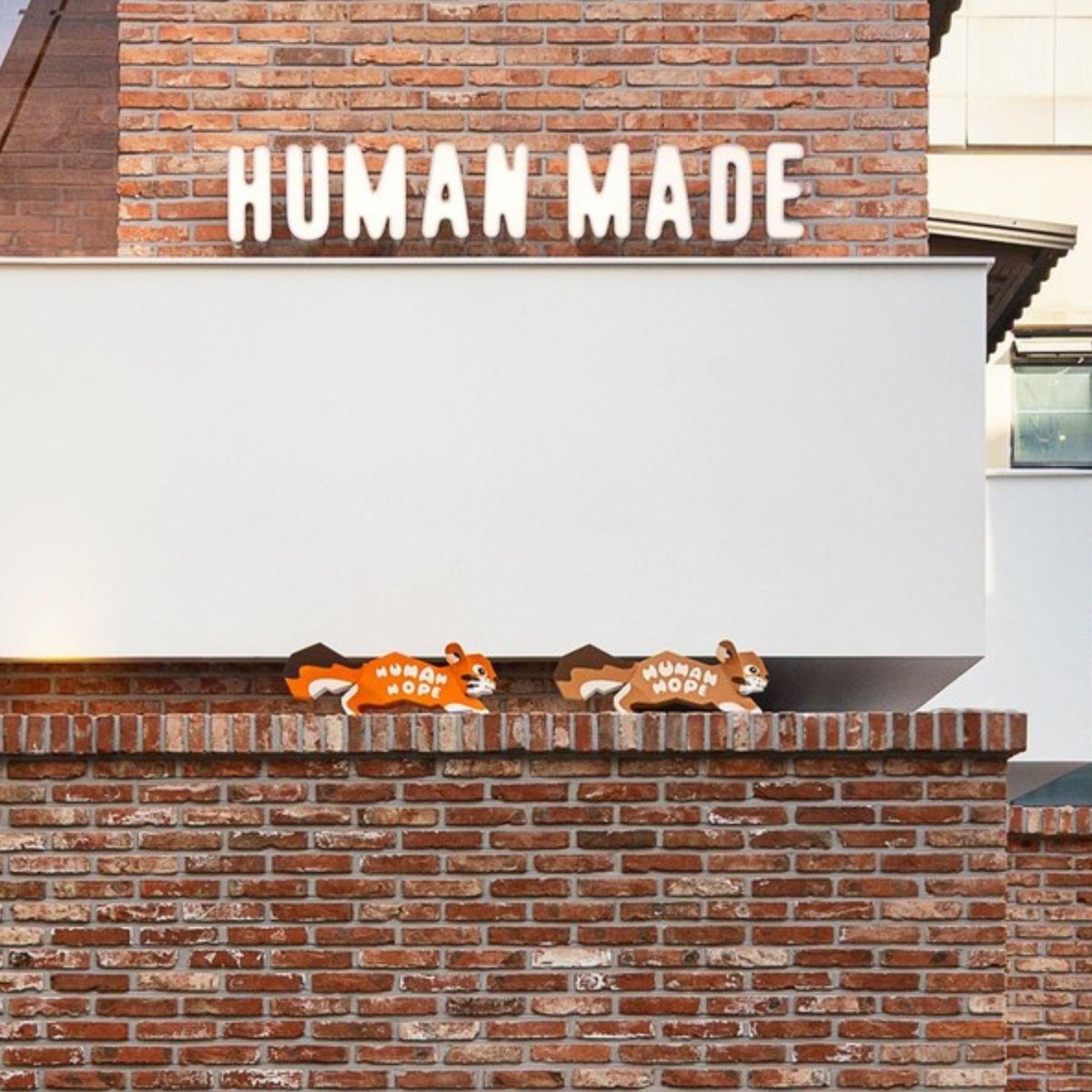 hoseokiepedia's tweet image. HUMAN MADE&apos;s caption about their store opening in Seoul says:
&quot;There are also plans for the release of collaboration items available exclusively in-store at HUMAN MADE APGUJEONG.&quot;
Source: tinyurl.com/nhhjy6ux