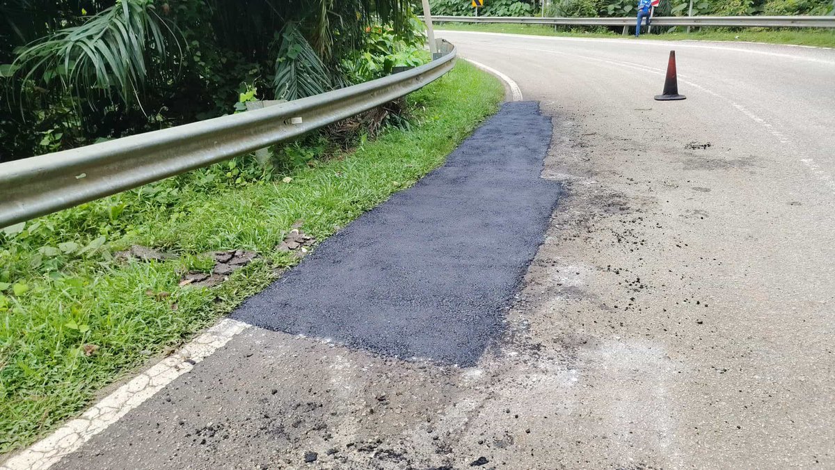 ypmaintenance's tweet photo. 14 November 2025 - #KUANTAN    

C15-21068 - JLN JABOR LAMA (C15)
Seksyen 0.90

Kerja-kerja #RO1 Pothole Patching telah dijalankan di lokasi terbabit      

#ypmcare #ypmsb https://t.co/wi55MBPH3v