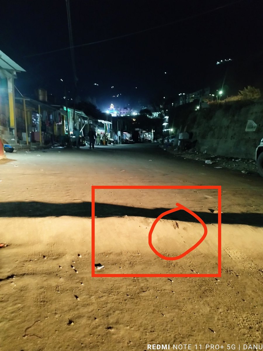 Danuchowdhary's tweet photo. @dmrajouri kindly remove the deadly speed breaker at Shahdara Sharief! It's way too high (exceeds vehicle ground clearance), causing damage to many vehicles. Scratches &amp; scrape marks clearly visible on the breaker itself. Immediate removal needed! https://t.co/RsYwlfv6rT