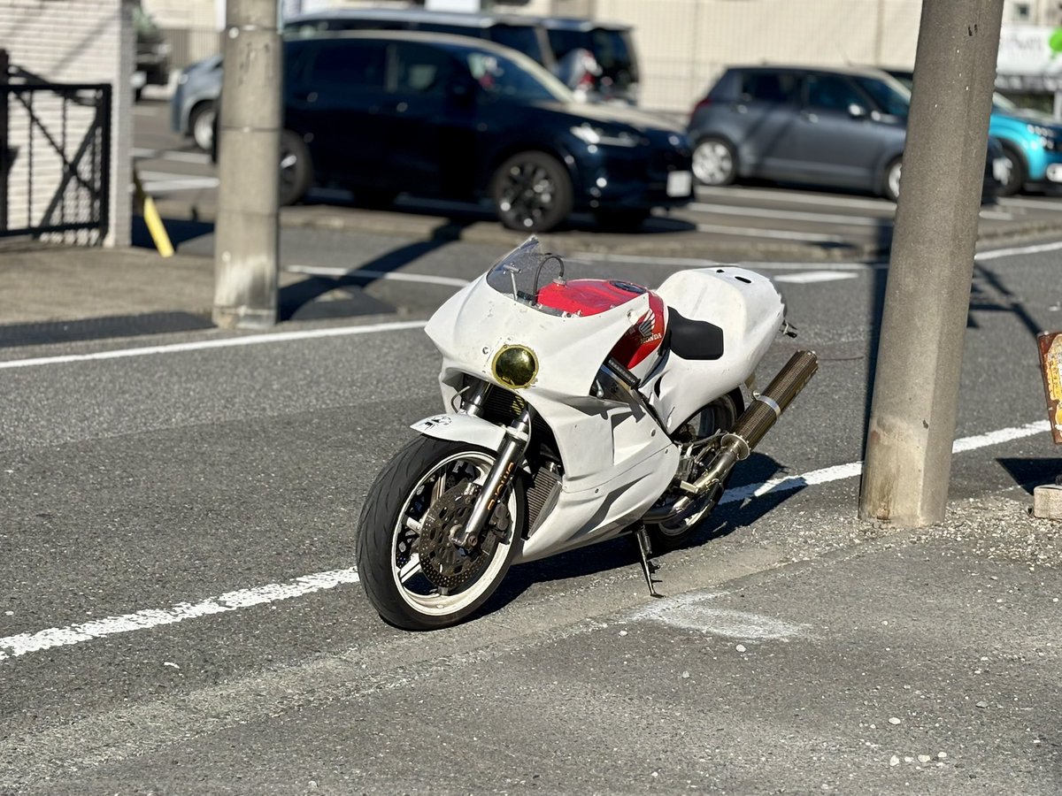 アッパーだけが取り寄せようと思って問い合わせしたけど高ぇんだよな笑