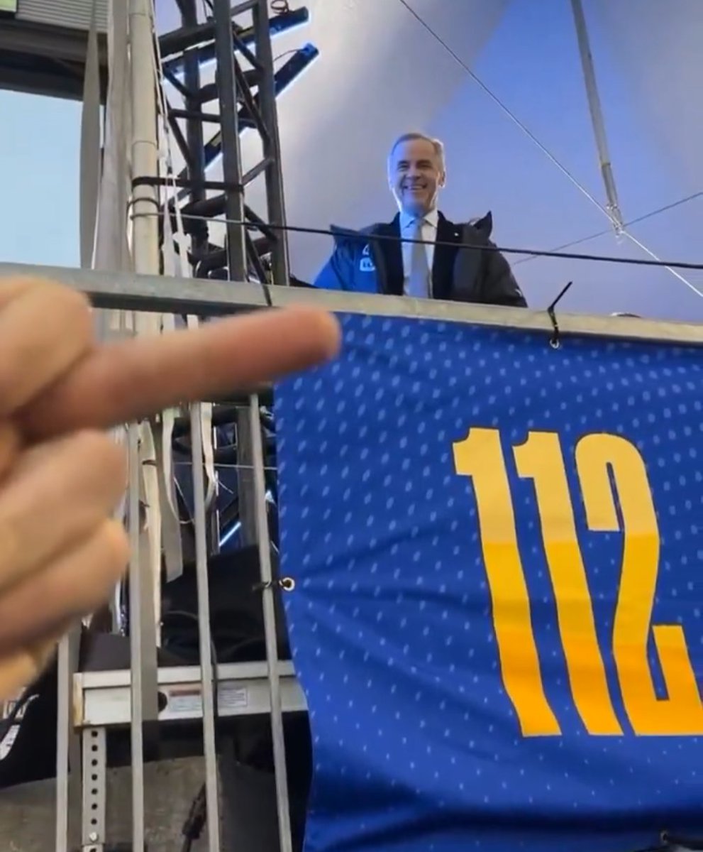 truckdriverpleb's tweet image. Shoutout to all the Canadians who BOOED Carney 

This was so much more entertaining than the game