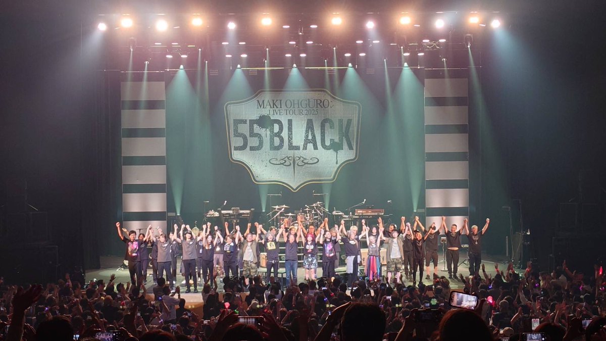 m_ohguro's tweet image. 2025年のBLACK&amp;amp;RED ツアー、昨日、無事千秋楽を迎えることができました👏

8ヶ月の間でBLACK&amp;amp;RED全く内容の違うコンセプトで挑んだツアーでした。
まだまだ進化し続けますので、一緒に楽しんでいきましょう✨

#55black
#55red
#フラメンコ
#ペニゲリオン