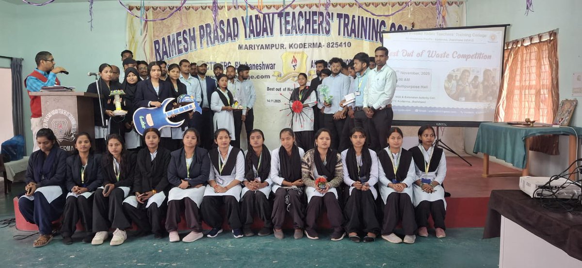 RpyttcKoderma's tweet image. रमेश प्रसाद यादव शिक्षक प्रशिक्षण महाविद्यालय में बेस्ट आउट ऑफ वेस्ट प्रतियोगिता का आयोजन किया गया।