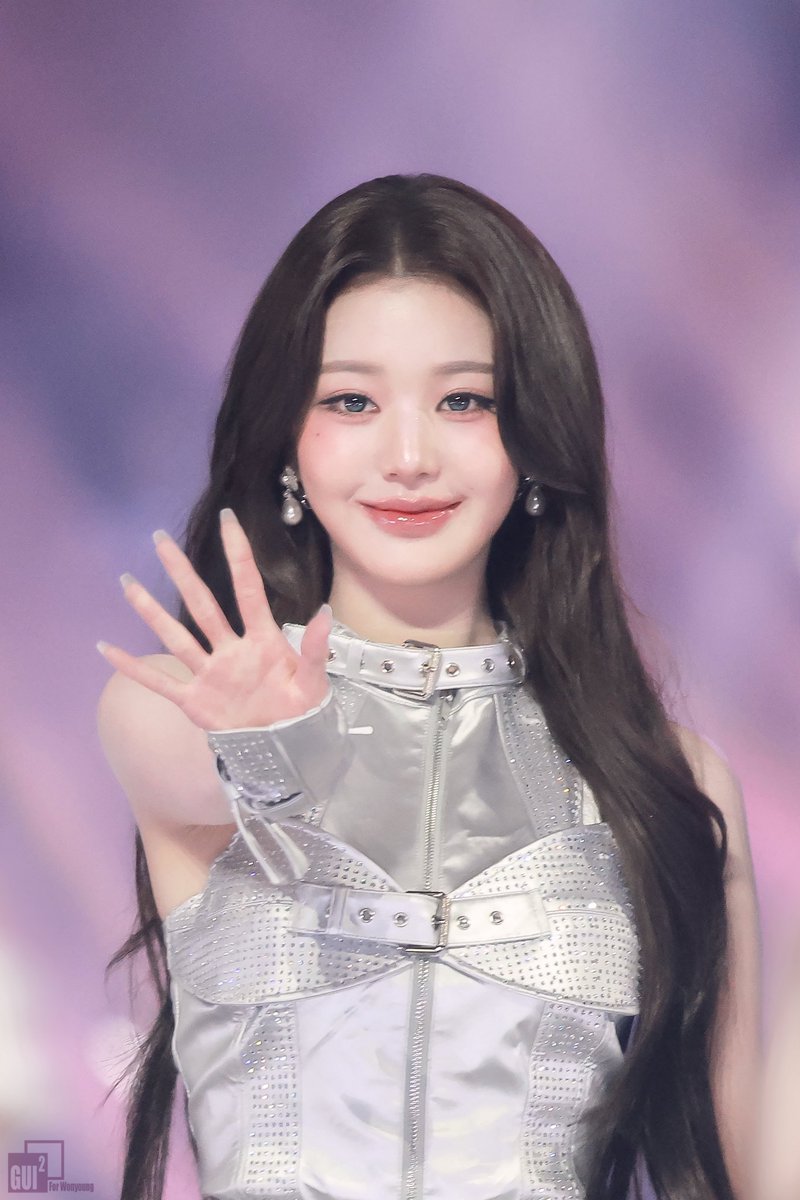 GUI_2_wy's tweet photo. 2025.11.15
KGMA
 #IVE #원영 #장원영 #ウォニョン #WONYOUNG #JANGWONYOUNG https://t.co/WYWgNoo1W7
