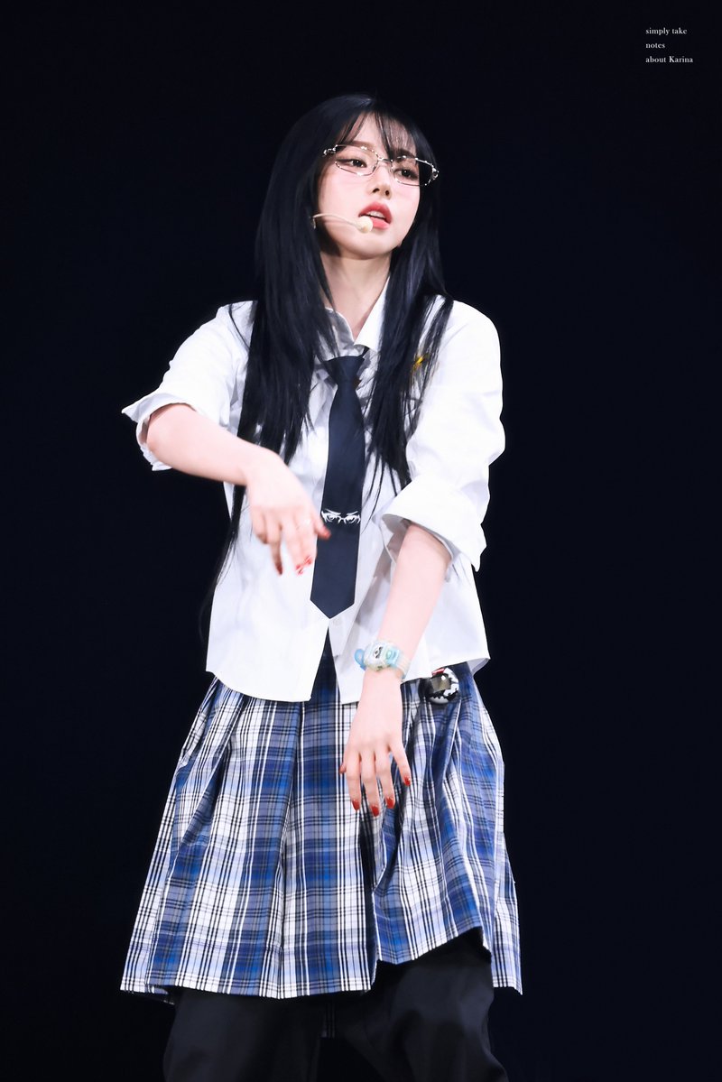 notes0411's tweet image. 5주년 선물 받았어 너무 좋아💙

#카리나 #Karina #カリナ #에스파 #aespa