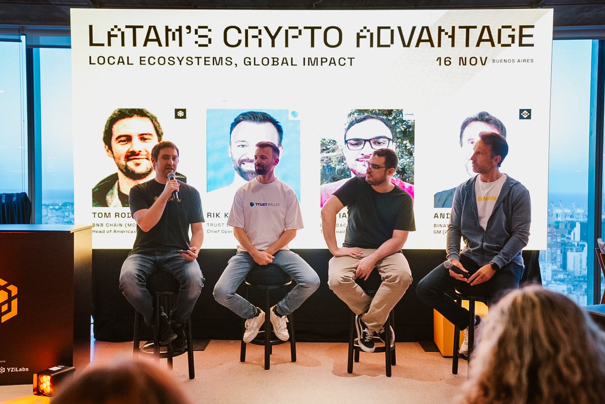 BNBCHAIN's tweet image. @cryp_tomr held a panel session with @TrustWallet, @binance and @class_lambda discussing LATAM&apos;s advantage for web3 adoption.