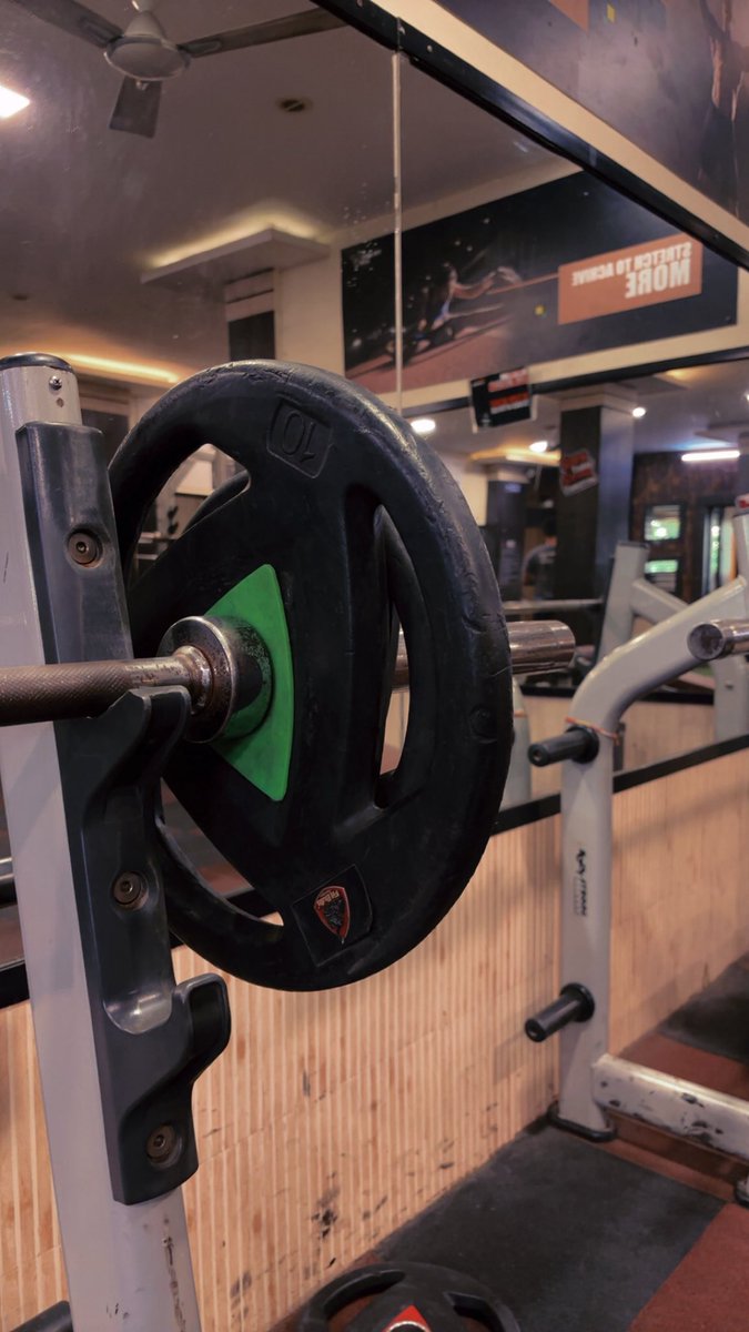 shubhamv_cloud's tweet image. Today’s gym ☑️ 

#WorkoutRoutine #StrengthTraining #NoDaysOff #ConsistencyWins