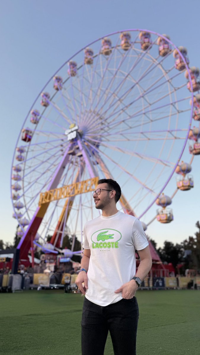 MIPsolente's tweet photo. Corona Capital 🎡💥 https://t.co/iTF0uOixWw