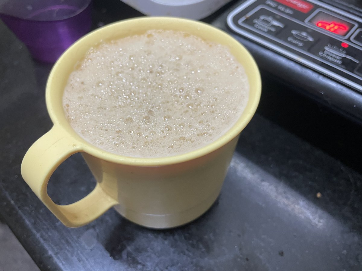 Balakrishbharat's tweet image. #MondayMorning should always begin with a #frothy #filterkaapi