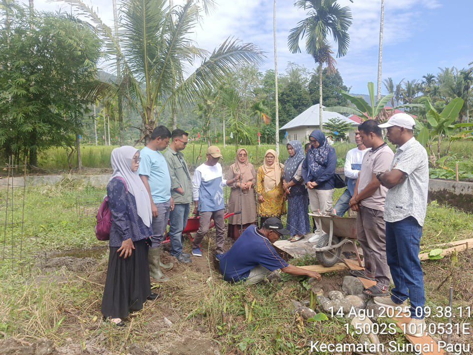 Gotong Royong Membangun Desa; wujud nyata kerja kolaboratif semua pihak dalam Membangun Bangsa

#TerimaKasihYandriSusanto
#SelamatkanDesaDariNarkotika
#DesaBersinar
#DesaGotongRoyong

<a href="/prabowo/">Prabowo Subianto</a>
<a href="/YandriSusanto/">Yandri Susanto</a>
<a href="/ArizaPatria/">Ariza Patria</a>
