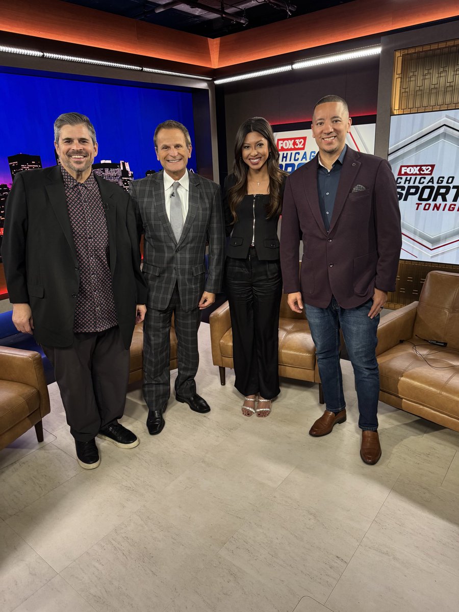 Bears come back again vs. #vikings Tina, Matt Spiegal &amp; Gabe Ramirez join me on Chicago Sports Tonight 10pm on Fox 32 &amp; if you miss it you can always catch it on Fox 32 Chicago You Tube channel <a href="/fox32sports/">FOX 32 Sports</a> <a href="/fox32news/">FOX 32 News</a> <a href="/GabeRamirez/">Gabe Ramirez</a>  <a href="/ttinanguyen/">Tina Nguyen</a> <a href="/MattSpiegel670/">M@</a> <a href="/670TheScore/">670 The Score</a> #bears