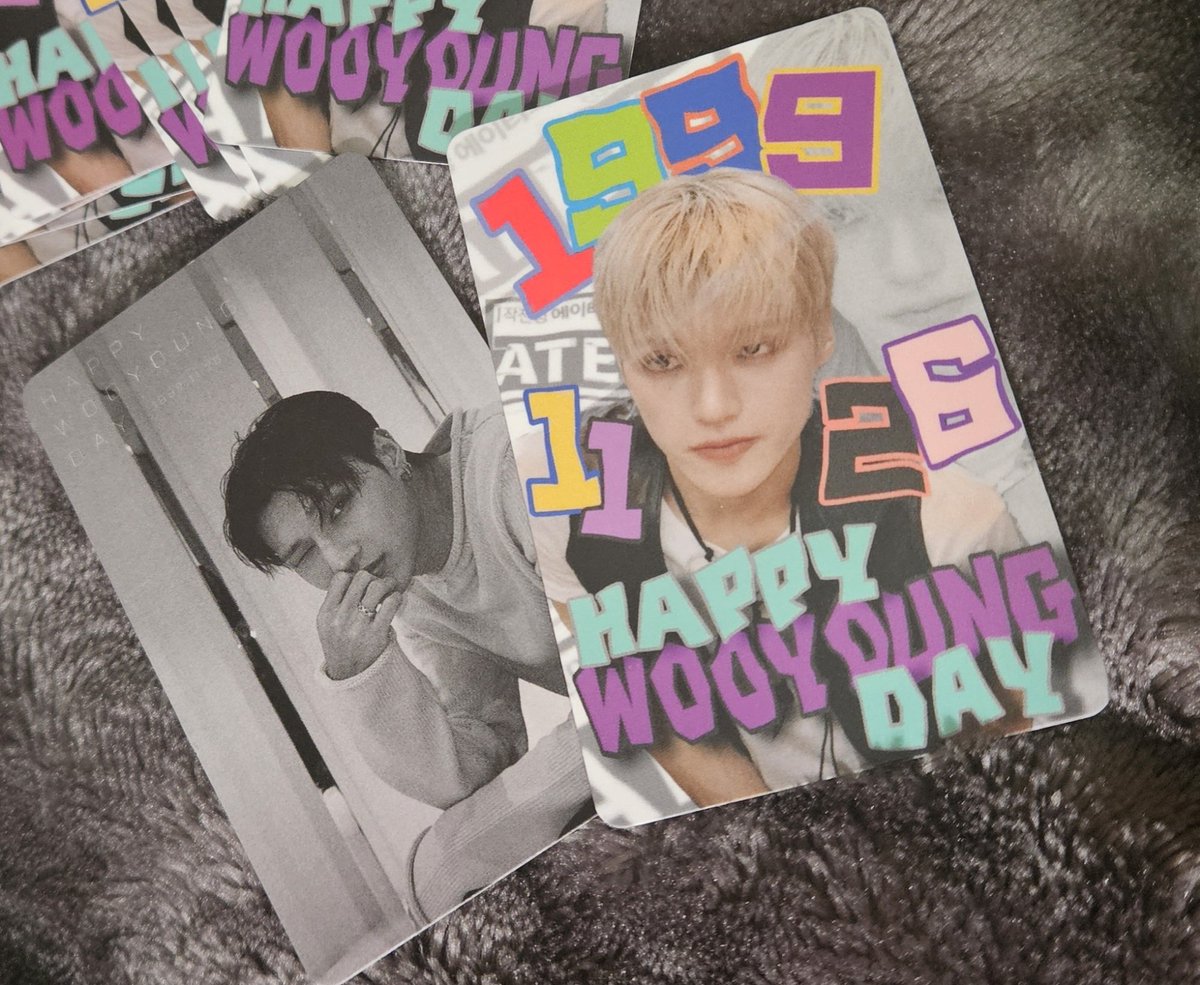ウヨン 🎂トレカ
ソンムルします🤗❤️‍🔥

《 2種セットで5名 》

明日の18時締切でリプお願いします🙇🏻‍♀️⸒⸒
5人以上リプあれば抽選にします😀