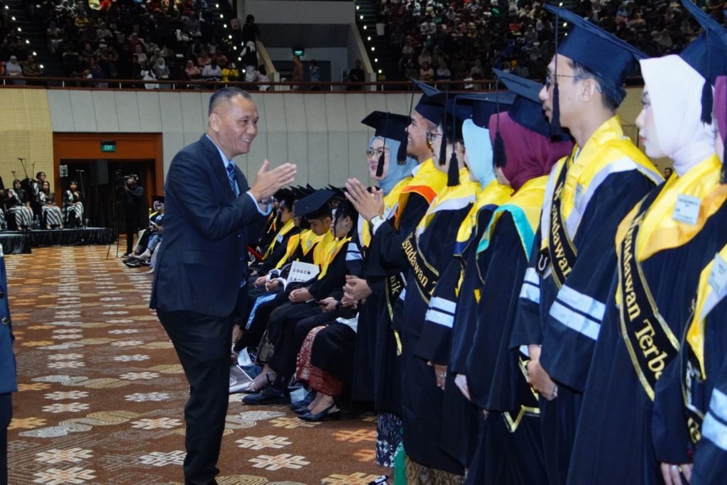 LLDIKTI Wilayah III Apresiasi Konsistensi UNAS dalam Mencetak Lulusan Berintegritas dan Siap Bersaing di Era Global

Ia menyampaikan keyakinannya bahwa seluruh lulusan UNAS adalah generasi muda yg siap menjadi agen perubahan dan penggerak kemajuan bangsa.

unas.ac.id/berita/lldikti…