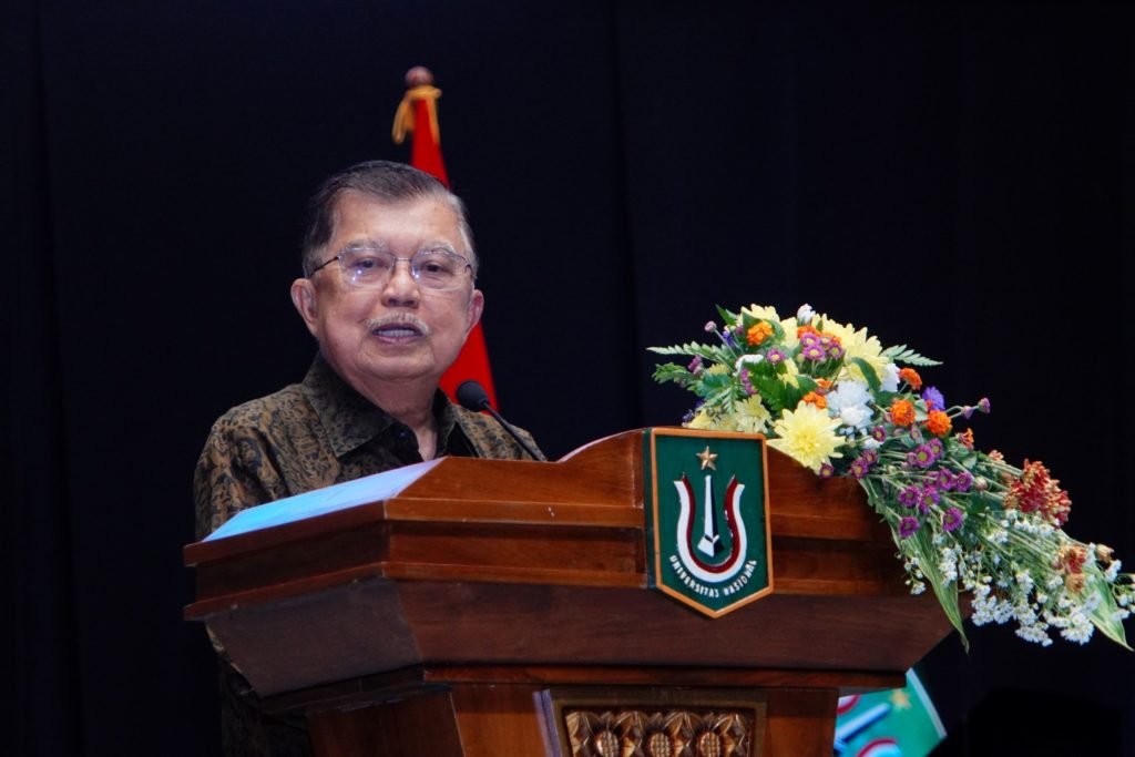 Jusuf Kalla: Lulusan UNAS Harus Berinovasi dan Menciptakan Ruang Kerja Baru di Era Kompetitif

Warga Kehormatan UNAS yang juga Wapres RI ke-10 &amp; ke-12, Jusuf Kalla, menyampaikan pesan khusus kepada para lulusan UNAS.

unas.ac.id/berita/jusuf-k…