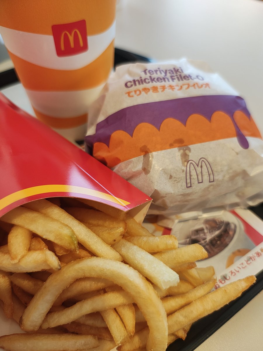 McDonald'sポテトL(模型) マックのポテトS・M・Lの本数を数えて判明した「最強におトクなサイズ