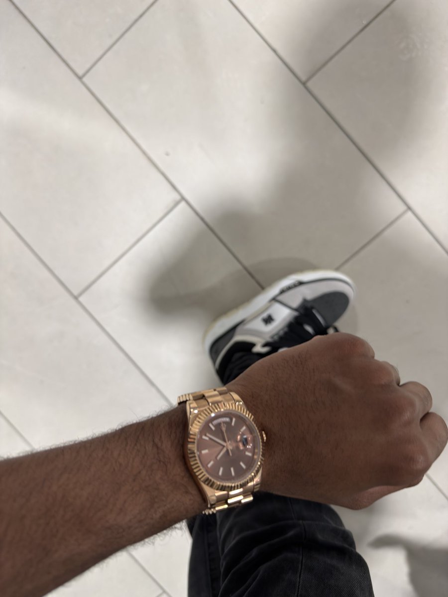 Take a pretty girl and give her what she wants