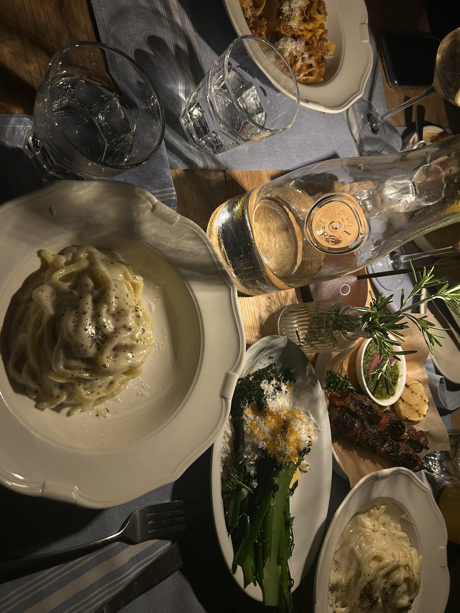 lorencamillee's tweet photo. girl dinner🍷 https://t.co/TLQWRN3A0A