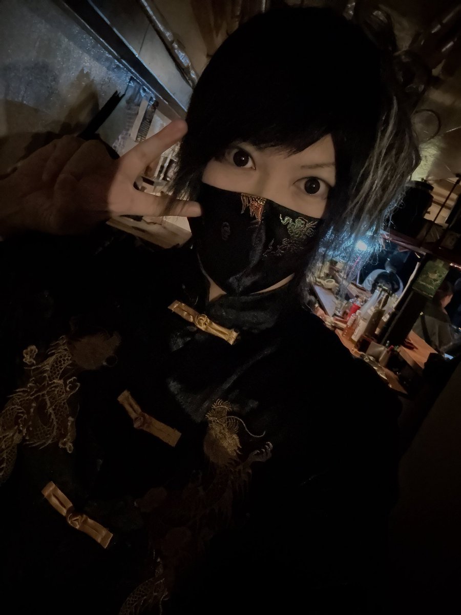 himahimamarhi's tweet photo. 昨日はリトルリルin 心斎橋club STOMPありがとうございました(・∀・)アングラな地下のライブハウスささささいこーでした!おもちお大事にやでー💊BUNちゃんもw
#LittleliL https://t.co/jhnTeHQQN7