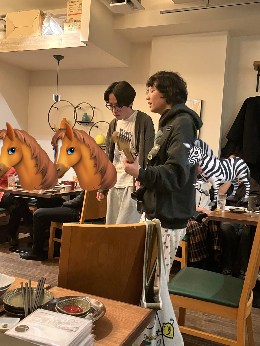 (👆つまりこの中から4組出て来るよ)似たようなことを35歳の時にやってたのを思い出した。この時にゲストで出演していただいた蛭田竜太氏が最近、馬<a href="/uma_band/">馬</a> というバンドを始めて蕎麦屋さんに観に行ったら、やりたい音楽やってる感に溢れていて滂沱の涙を流した。6年前…