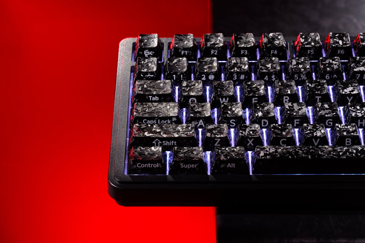 xvx_keyboard's tweet image. Here it is — the full look at the highly requested XVX Forged Carbon-Look 119-Key Set!

With its forged-carbon texture, this set gives your keyboard a bold new look and refreshes your whole desk aesthetic. ✨
xvxchannel.com

#xvx #keycaps #carbon #deskseyup