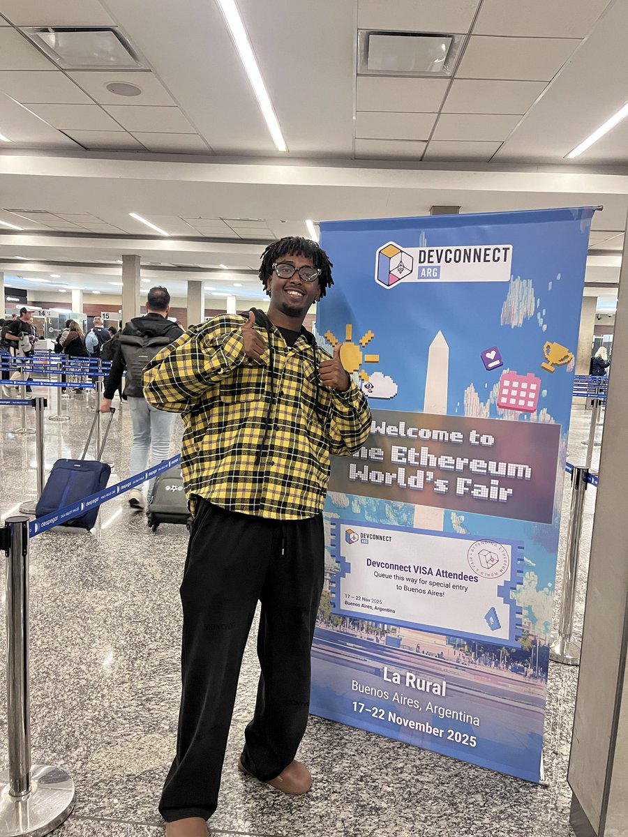 dagimbuilds's tweet image. Finally touched down!!