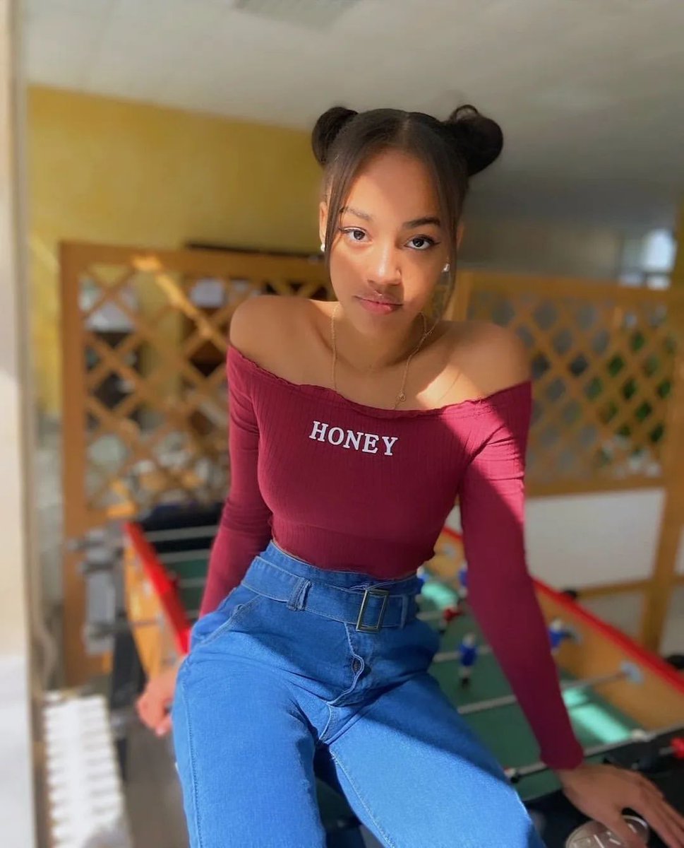 Can I inbox you with my whatsapp number?? If yes say hi 👋