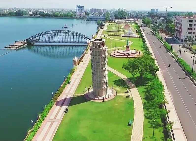 #IndiaGrowthStory tweet media