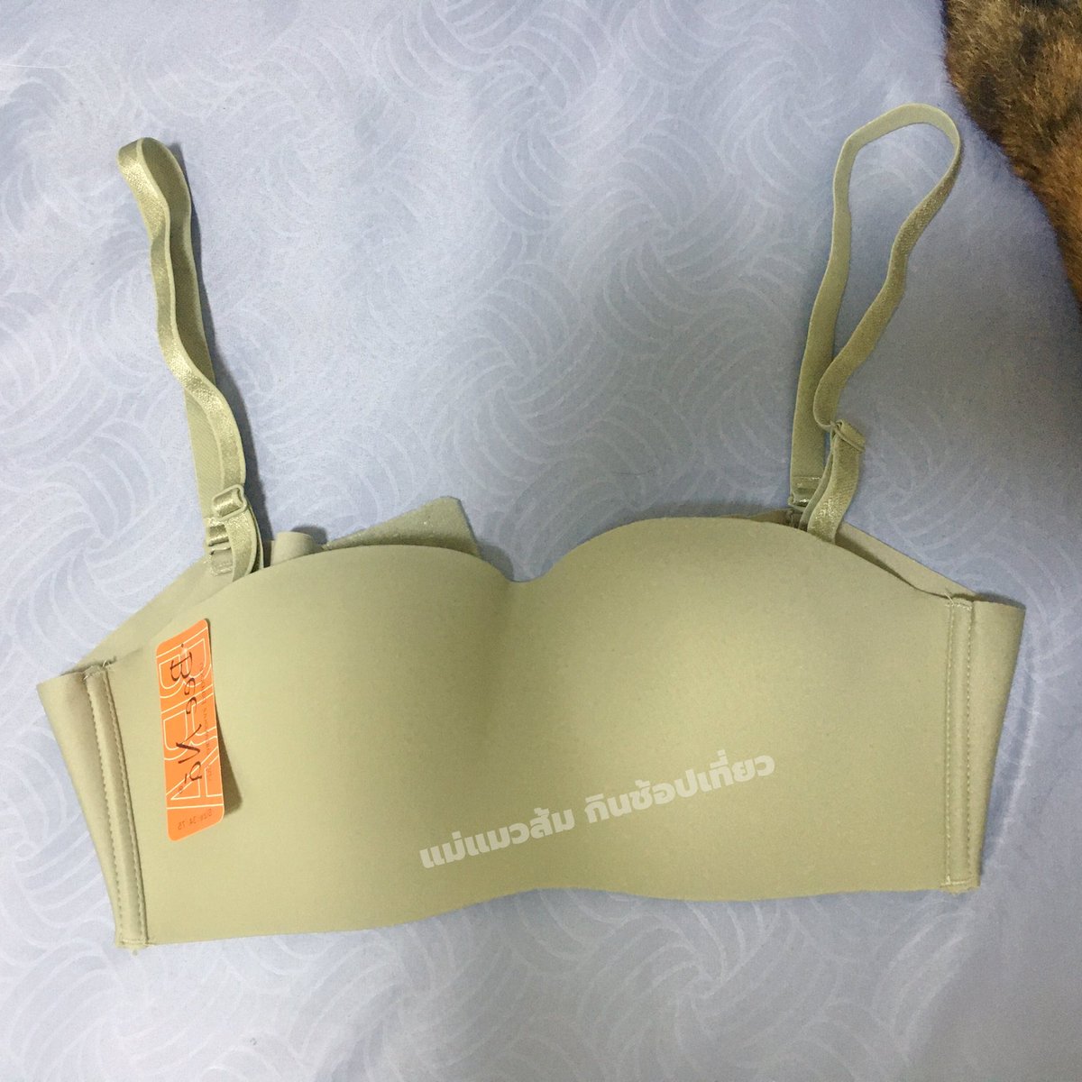 MaeMeowSom's tweet image. บราไร้โครง ทรงเกาะอก ถอดสายได้ เหมาะสำหรับคนอยากใส่ชั้นในแบบสบายๆ เพราะฟองน้ำบางไม่ดันทรง แถมไม่มีโครงให้อึดอัดด้วยค่ะ
📍Shopee: s.shopee.co.th/5VNZTh7Z1j
📍Lazada: s.lazada.co.th/s.ZZF5V7
#แม่แมวส้มรีวิว #ใช้ดีบอกต่อ