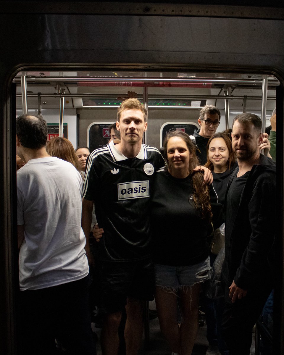 basubte's tweet image. Hey, @oasis 

This is not the London Underground, this is

✨ EL SUBTE DE BUENOS AIRES 🚇🇦🇷

#oasis #subte #buenosaires