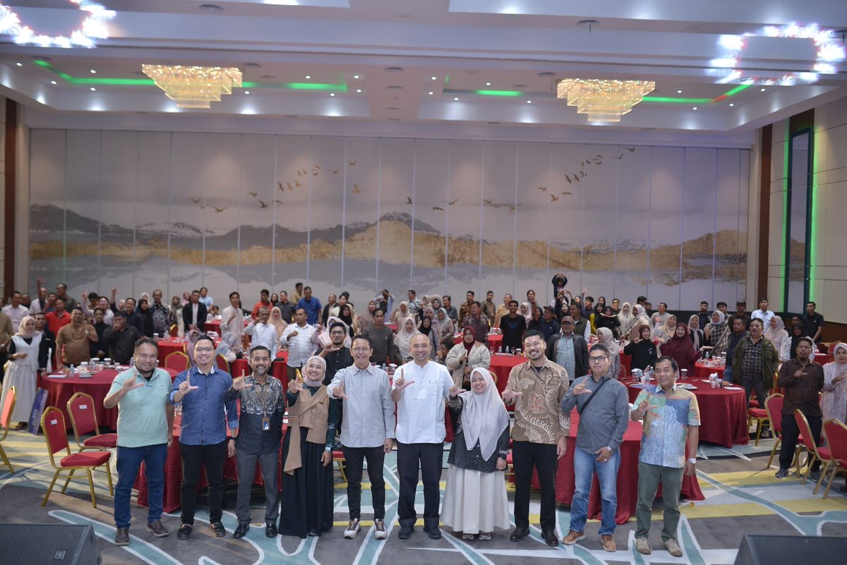 ppi_pusong's tweet image. #SahabatBahari, Kegiatan temu responden KPw @bank_indonesia LSM dalam rangka Penguatan Sinergi &amp;amp; Inovasi untuk Mendorong Pengembangan Ekonomi Daerah Berbasis Potensi Unggulan. Bersama Kita Bisa 💪
@DkpAceh 

📷@asmadi_st