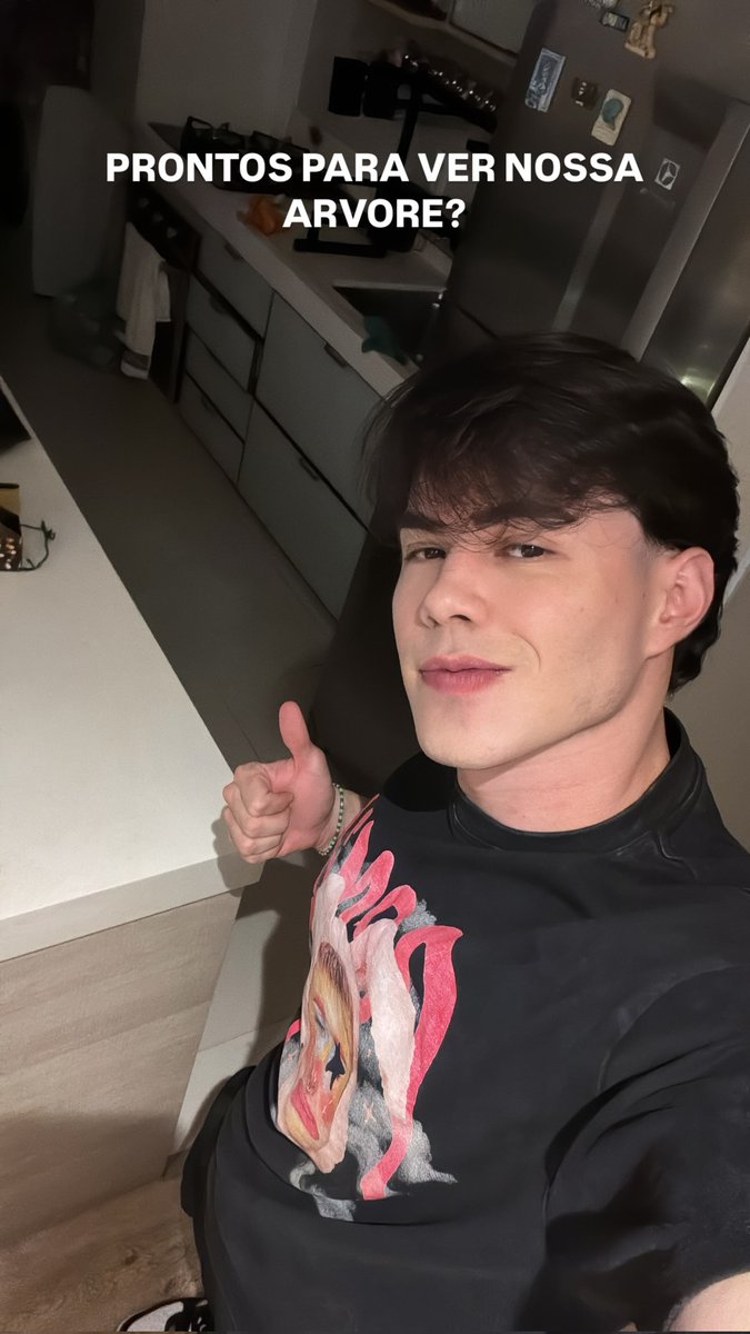 ConiLuma's tweet image. Gustavo Rocha 🌲❤
#Natal
#arvore