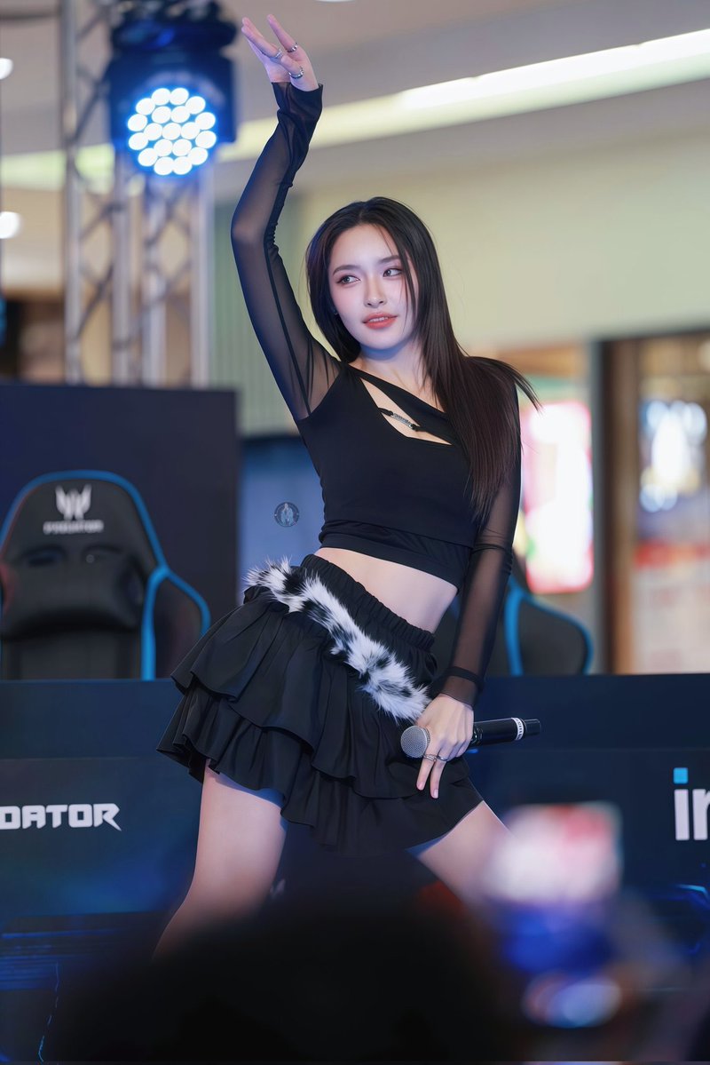 shehana07's tweet image. I can’t tweet so much yesterday cause I am busy working on a project. But my baby’s photos are so good! You did so well. I hope you were able to rest well. Love you!

Thank you to all Looklok who took beautiful photos of LK. 🤍✨

MY LOVELY LOOKKAEW 16
#lookkaewkamollak