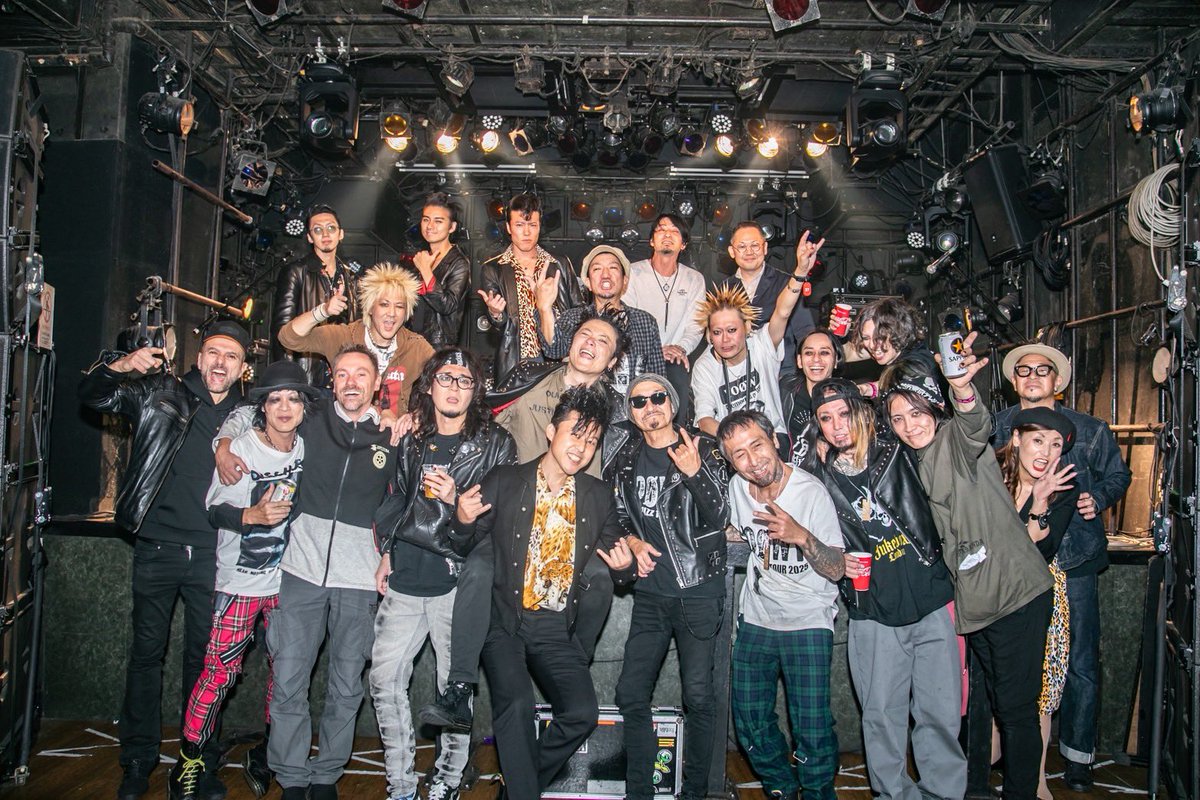 「ExSxRxZ」pre「YOØWY」ツアーファイナル。参加させて貰えて本当に感謝。楽屋での各演者の「BOØWY」ファン具合がこれまた良きでした。我々は「NOISE LIMITTER」をカバー。TSU-さんこれからも我々と沢山遊んで下さい🤍