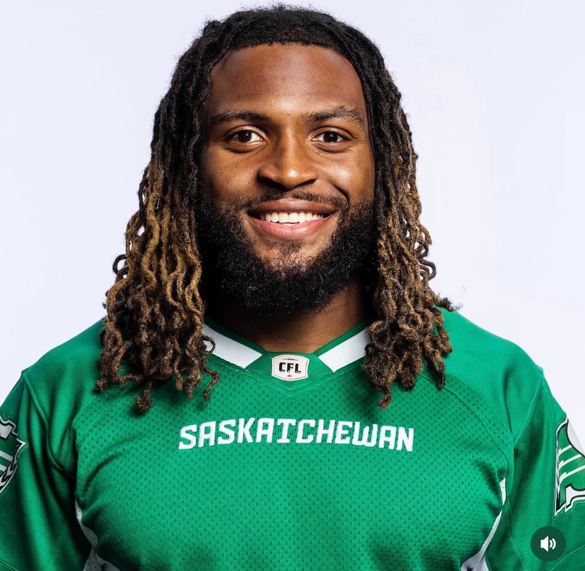 SheLoves_Thee's tweet photo. 🎉 HUGE CONGRATS to @theswac 2022 Defensive Player of the Year, former @gojsutigersfb star linebacker Aubrey Miller Jr., and the Saskatchewan Roughriders @sskroughriders for winning the 112TH GREY CUP! 🏆💚🔥💪🏽 #TSDS https://t.co/fGrp91Gdhs