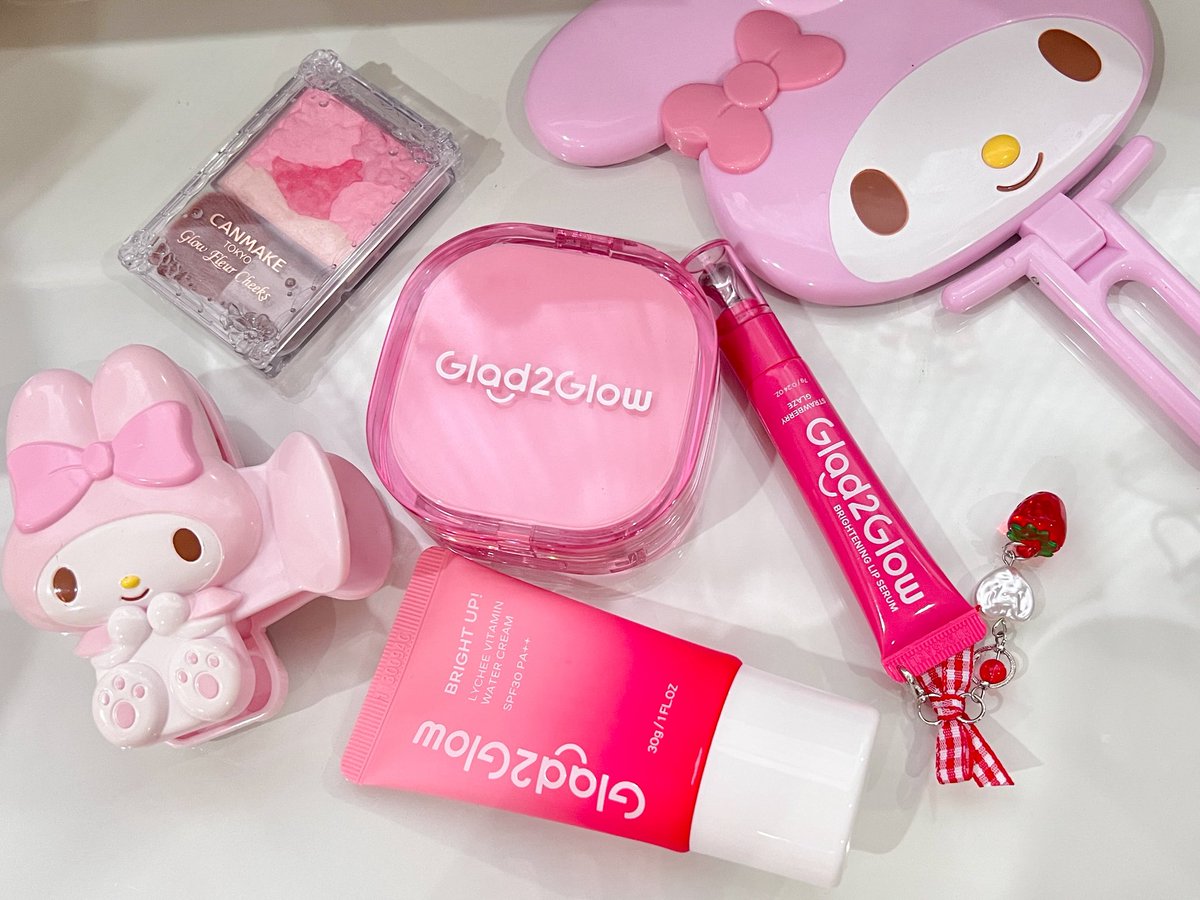 ถ้านี่ไม่ใช่คนที่ชอบสีชมพูมากที่สุด!! 💖 #Glad2Glow #G2Gpink